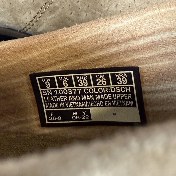 SKECHERS Women's Suede Slip On Shoes 9 Relaxed Fit Memory Foam air Cooled NEW - Picture 9 of 9